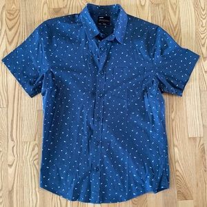Public Opinion Button Up Shirt Medium M